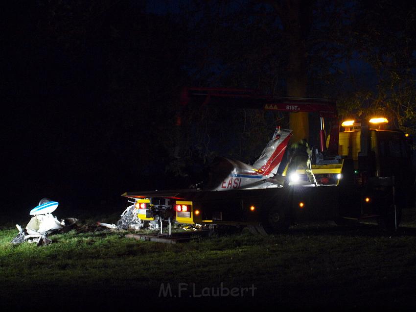 Kleinflugzeug abgestuerzt Sankt Augustin Meindorf P348.JPG